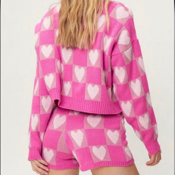 Nasty Gal Checkered Pink Heart Print Sweater and Shorts Set - Picture 4 of 4
